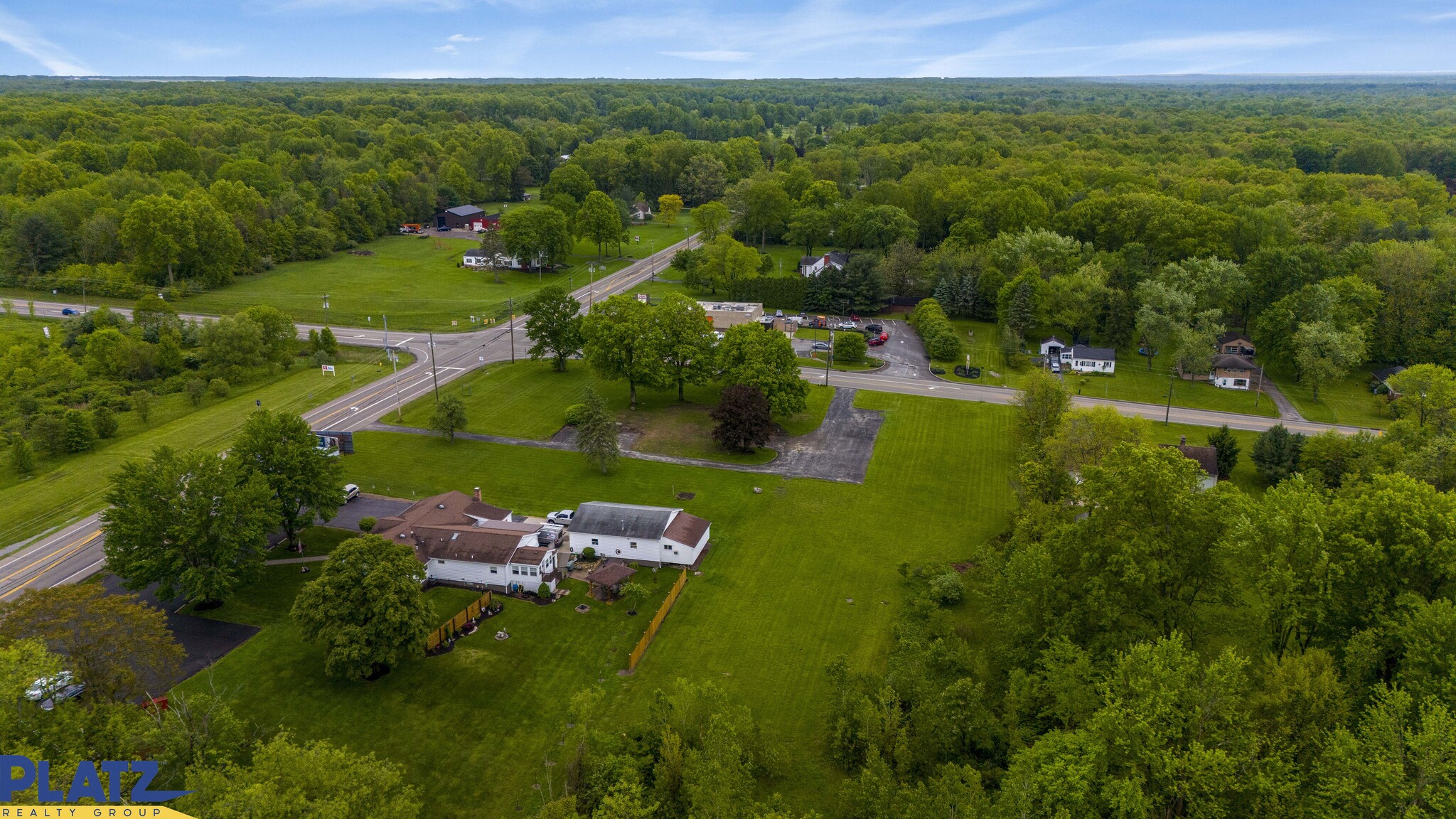 3333 Niles Cortland Rd NE, Cortland, OH for sale Primary Photo- Image 1 of 7