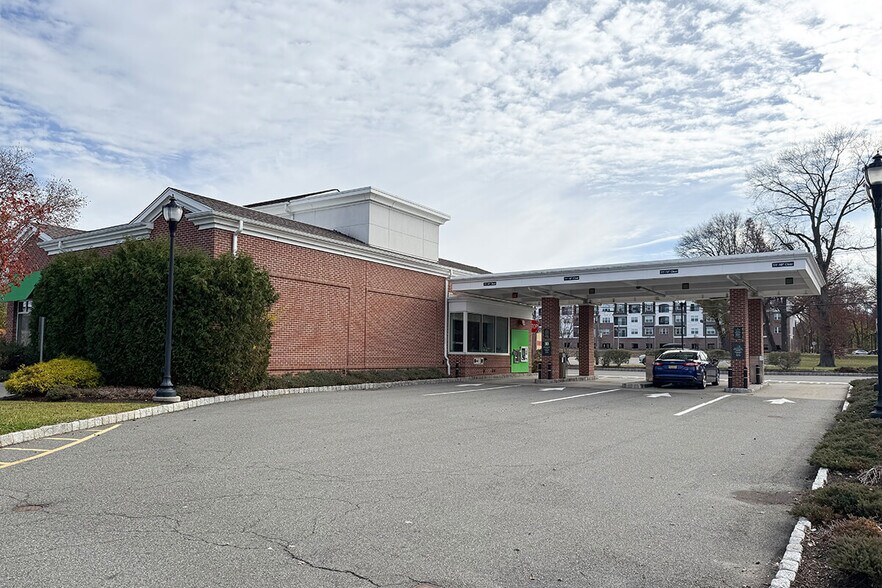 177 Columbia Tpke, Florham Park, NJ à louer - Photo du bâtiment - Image 2 de 2