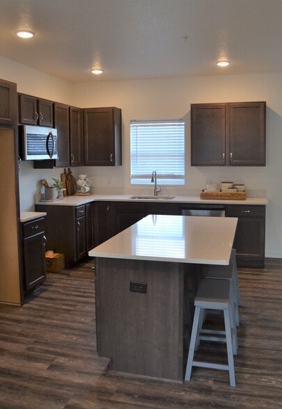 210 Wilson St, Van Meter, IA à vendre - Photo du bâtiment - Image 3 de 21