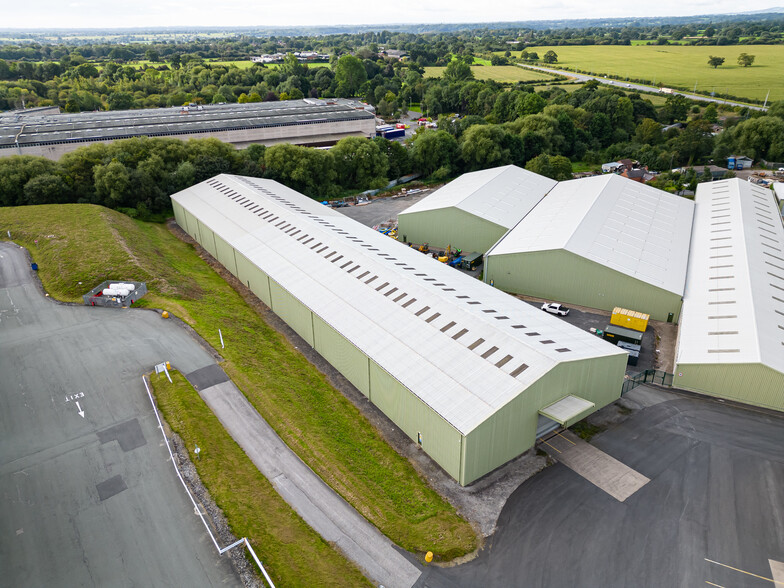 Wrexham Industrial Estate, Wrexham for lease - Primary Photo - Image 1 of 3