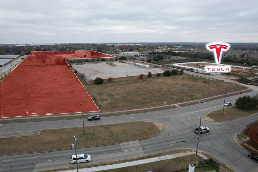 1011 Mineral Springs Rd, Arlington, TX à vendre - Photo du bâtiment - Image 3 de 6