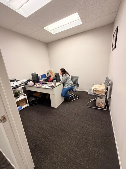 7351 Wiles Rd, Coral Springs, FL for lease - Building Photo - Image 3 of 14