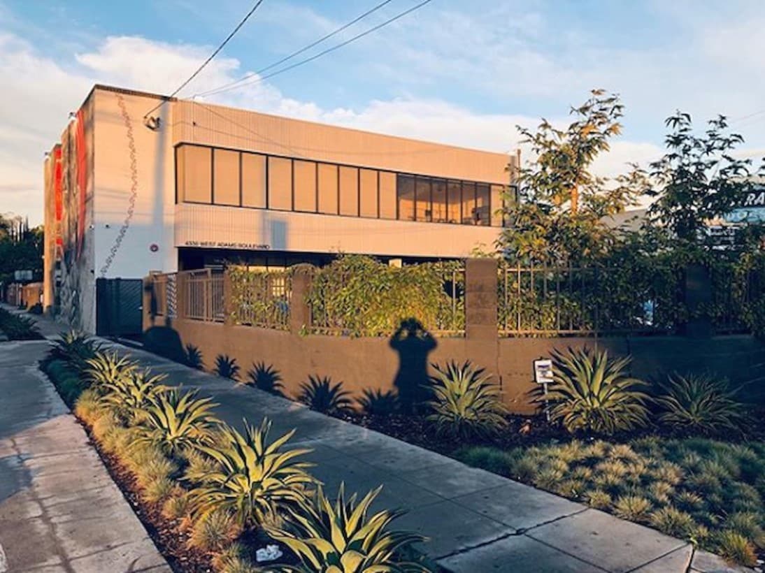 4335 W Adams Blvd, Los Angeles, CA for lease Primary Photo- Image 1 of 6