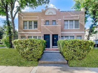 More details for 400 W Lynwood Ave, San Antonio, TX - Multifamily for Sale