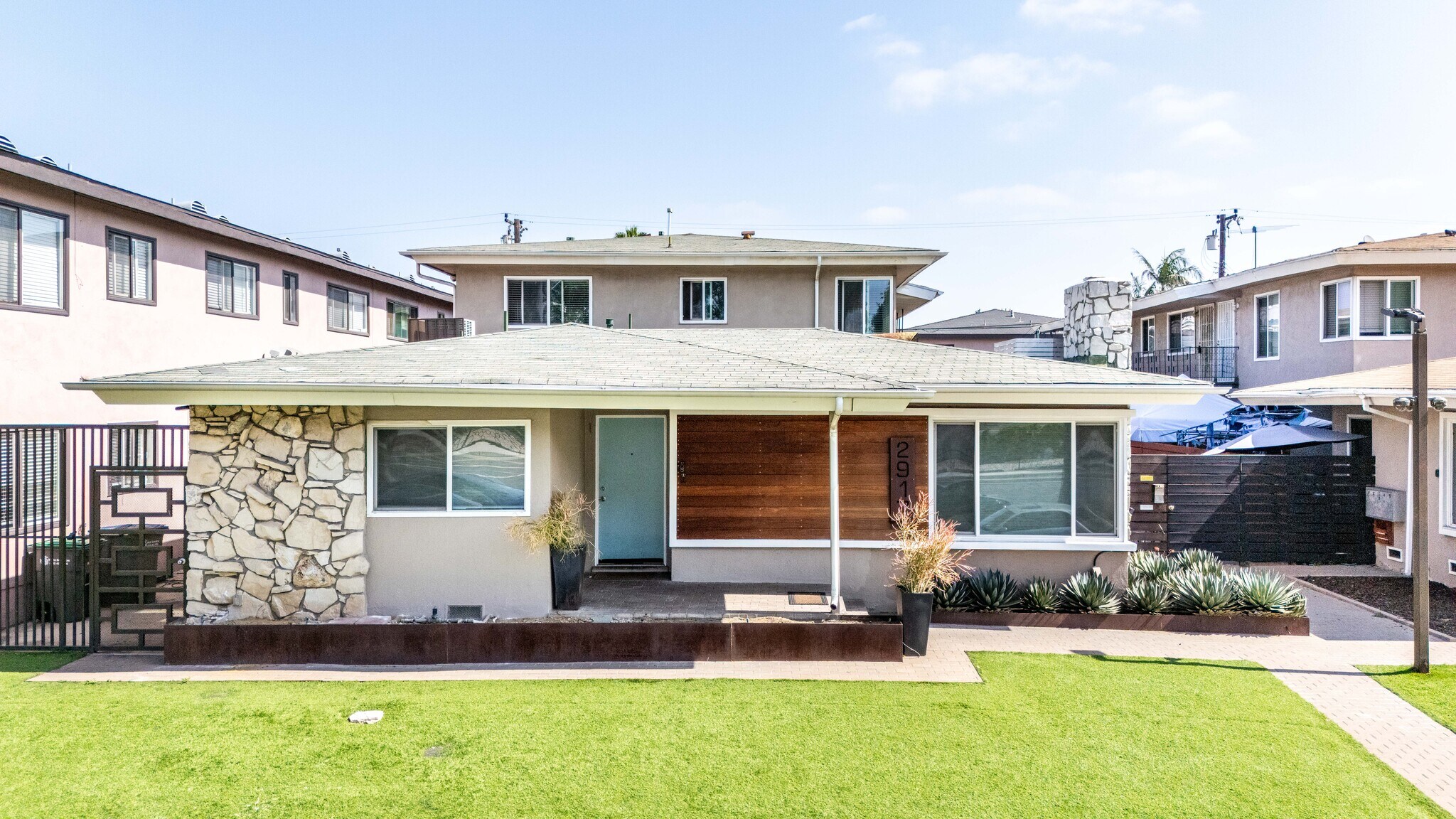 2917 W Rosecrans Ave, Gardena, CA à vendre Photo du bâtiment- Image 1 de 1