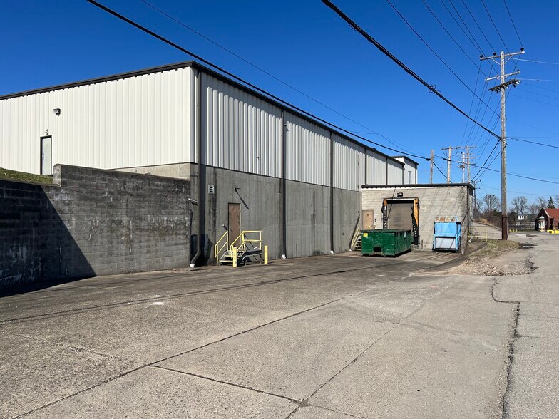 3 Fergueson Dr, Parkersburg, WV à louer - Photo du bâtiment - Image 2 de 19