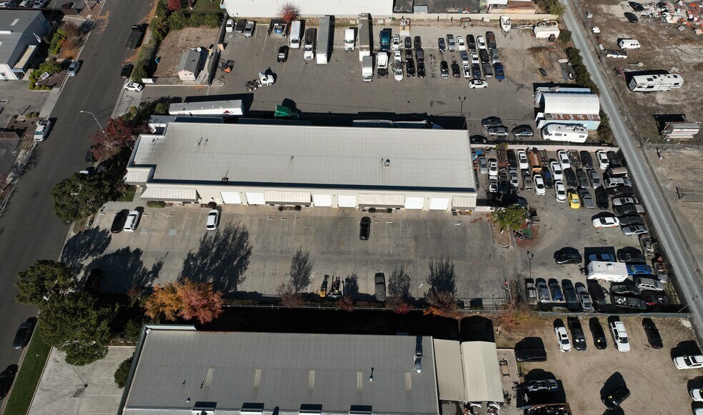 17860 Ideal Parkway, Manteca, CA for sale - Building Photo - Image 2 of 11