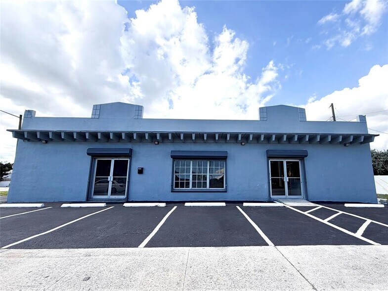 3000 N 22nd Ave, Hollywood, FL à vendre - Photo du bâtiment - Image 3 de 8