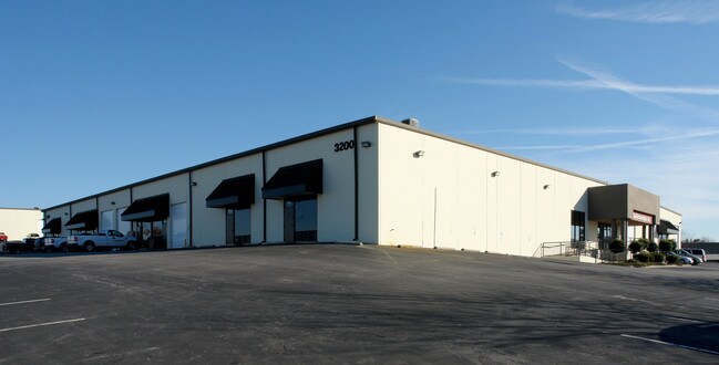Plus de détails pour 3200 Wellington Ct, Raleigh, NC - Industriel à louer