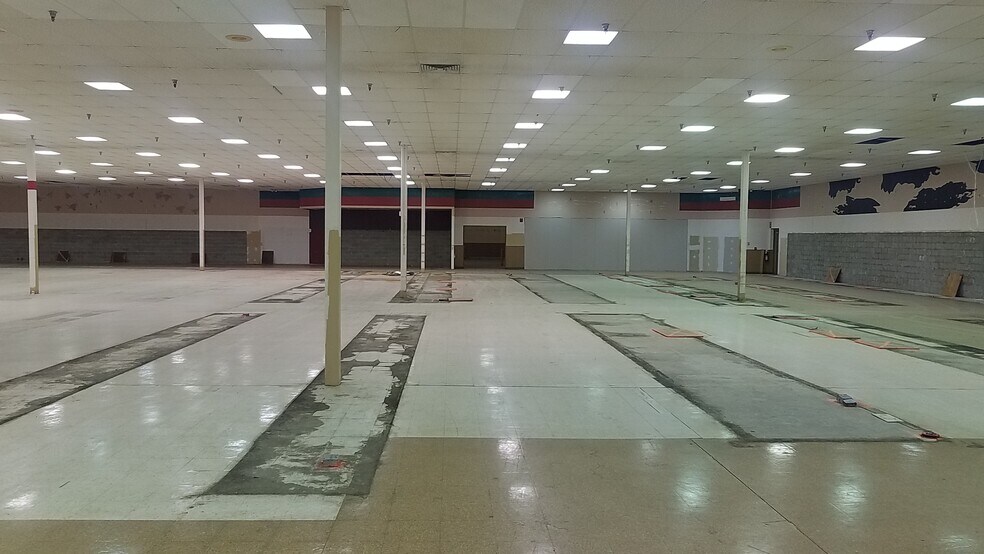 5700 Beckley Rd, Battle Creek, MI à louer - Photo intérieure - Image 3 de 6