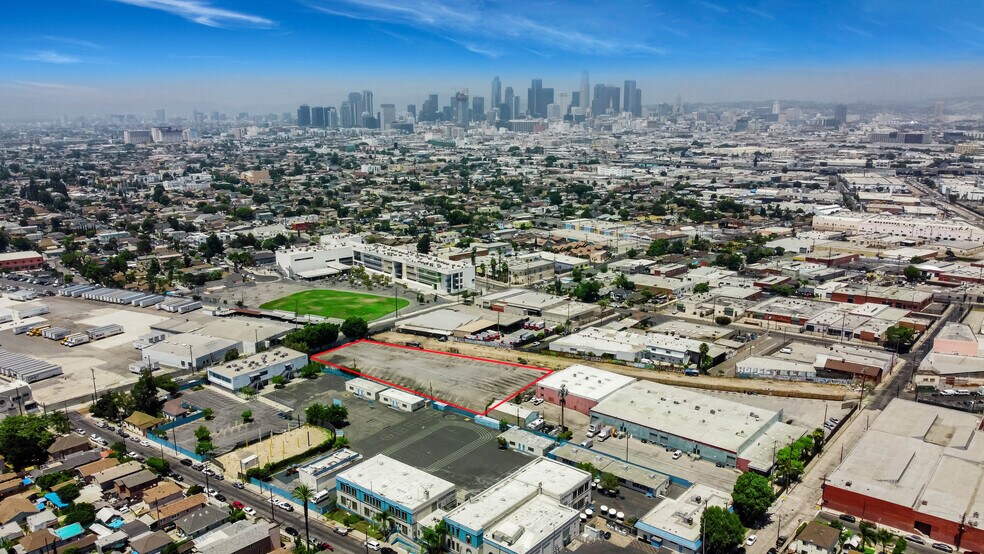 2720 Compton Ave, Los Angeles, CA à vendre - Aérien - Image 3 de 18