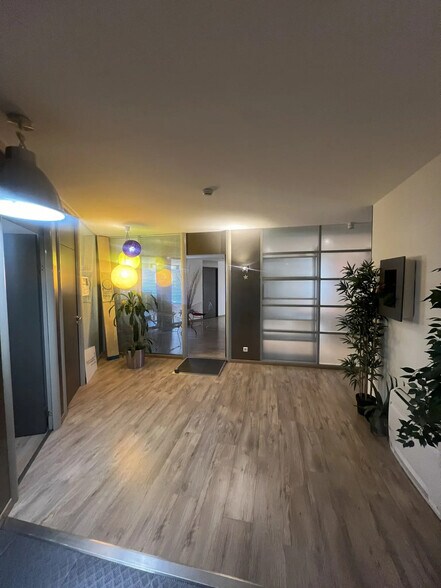 2000 Route Des Lucioles, Biot for sale - Lobby - Image 2 of 8