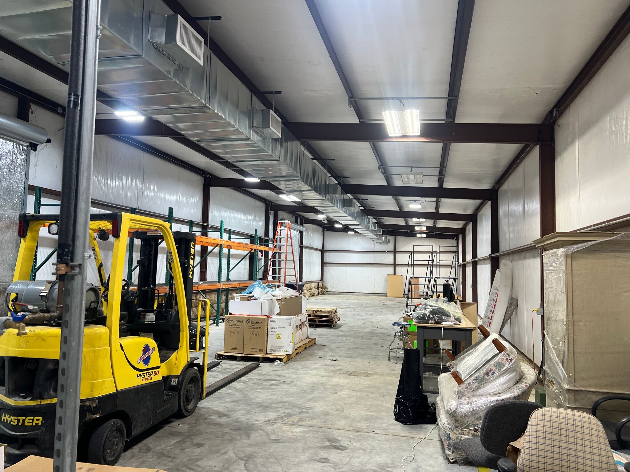 2014 Airport Rd, Conroe, TX for lease Interior Photo- Image 1 of 1