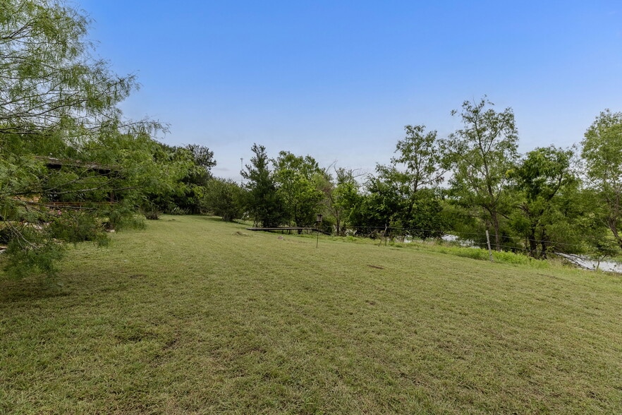 51 County Road 436, Thrall, TX for sale - Building Photo - Image 2 of 78
