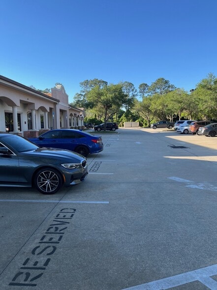 460 Palm Coast Pky SW, Palm Coast, FL for lease - Building Photo - Image 3 of 7