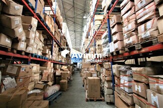 Plus de détails pour Commerce de détail à vendre