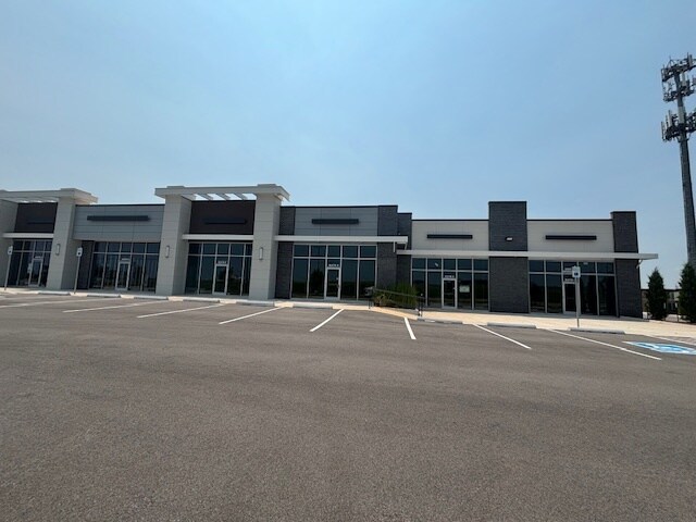 6400 W Memorial Rd, Oklahoma City, OK à louer - Photo du bâtiment - Image 3 de 10