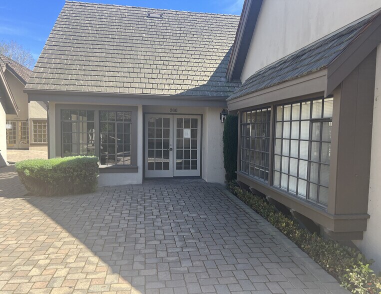 260 San Jose St, Salinas, CA à louer - Photo du bâtiment - Image 3 de 3