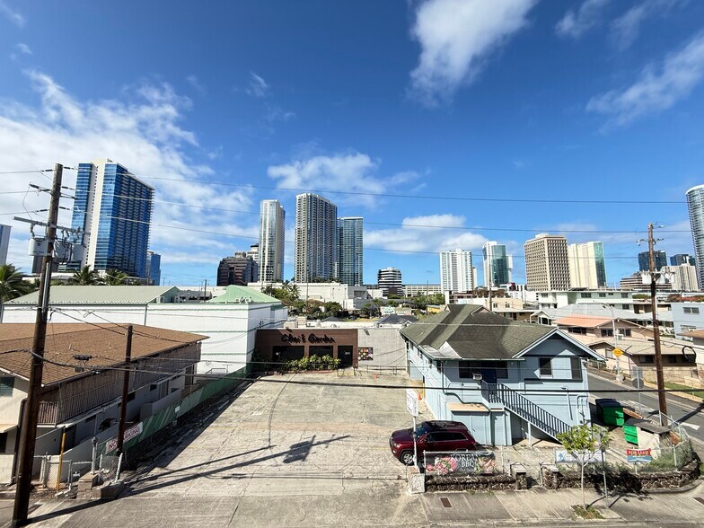 1303 Rycroft St, Honolulu, HI à louer - Photo du bâtiment - Image 3 de 15