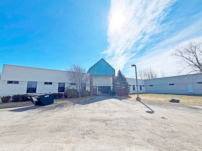 170 Pleasant St, Rockland, ME for lease - Building Photo - Image 2 of 10