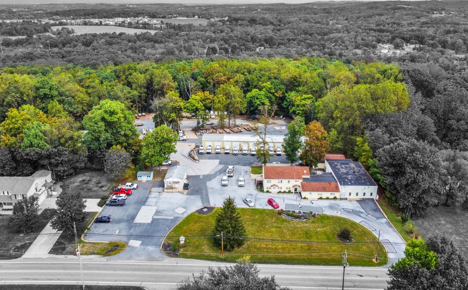 65 Carlisle Rd, Dillsburg, PA for sale - Primary Photo - Image 1 of 3