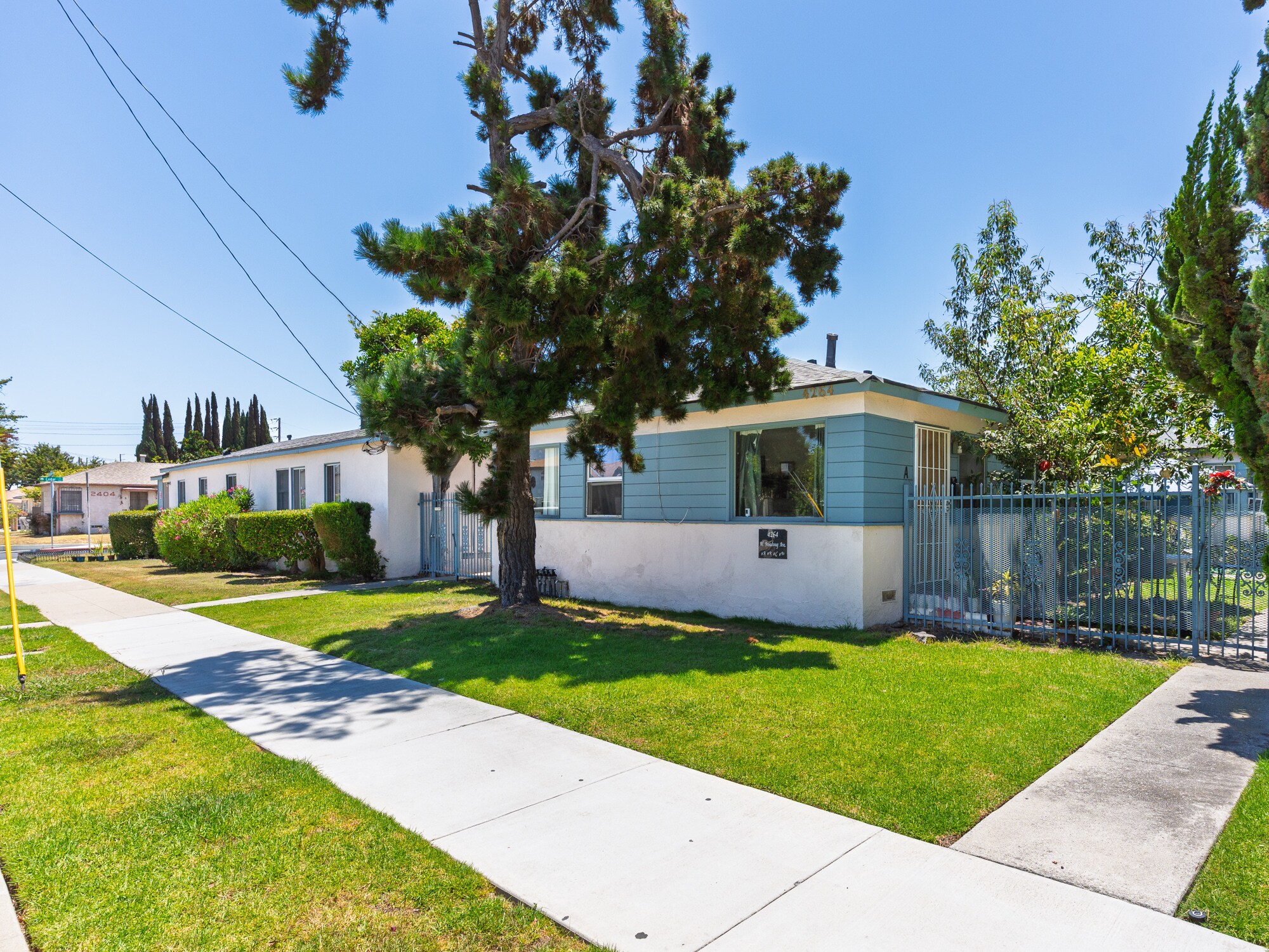 4264 W Broadway, Hawthorne, CA for sale Primary Photo- Image 1 of 2