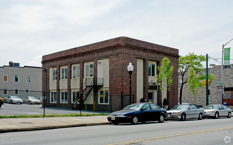 3101 Eastern Ave, Baltimore, MD à vendre - Photo du bâtiment - Image 2 de 6