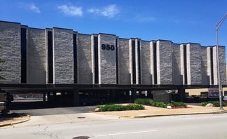 More details for 950 Lee St, Des Plaines, IL - Office for Lease
