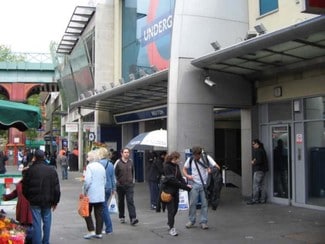 Plus de détails pour 439 Brixton Rd, Londres - Commerce de détail à louer