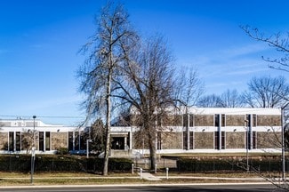 Plus de détails pour 55 Merritt Blvd, Trumbull, CT - Bureau, Bureau/Commerce de détail à louer