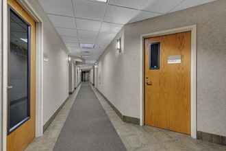 1411 W St. Germain St W, Saint Cloud, MN for lease Interior Photo- Image 1 of 16
