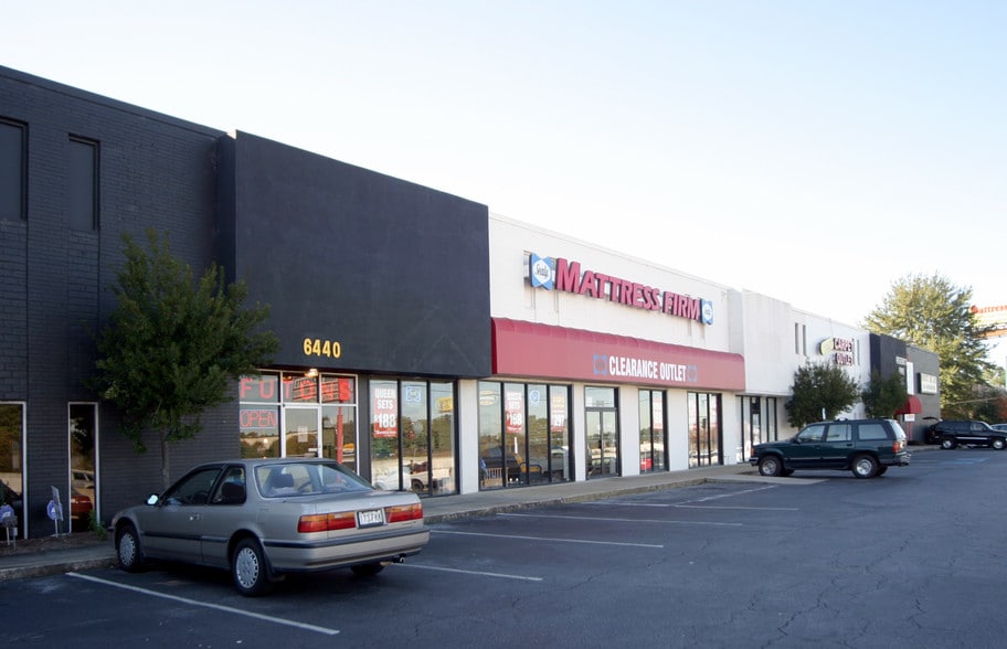 6440-6458 Dawson Blvd, Norcross, GA for lease - Building Photo - Image 2 of 5