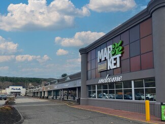 Plus de détails pour 546 Stockbridge Rd, Great Barrington, MA - Commerce de détail à louer