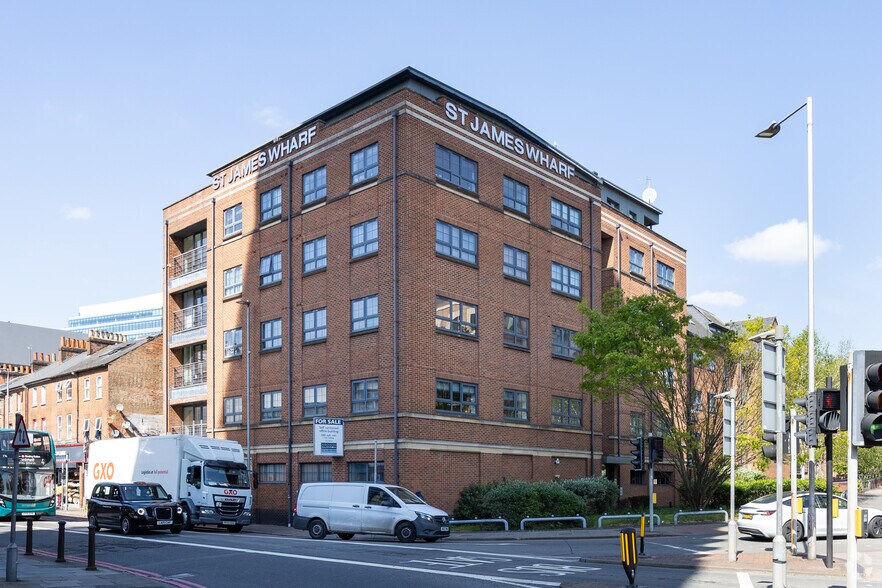99-105 Kings Rd, Reading à vendre - Photo principale - Image 1 de 7
