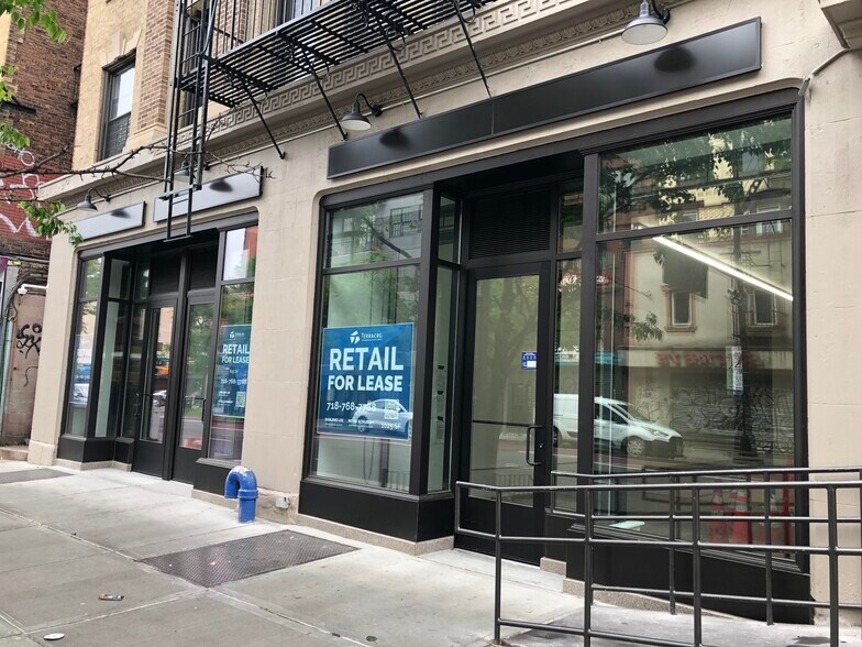 685 Nostrand Ave, Brooklyn, NY à louer - Photo du bâtiment - Image 2 de 21