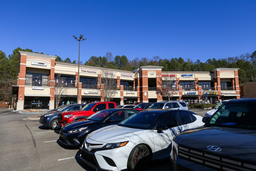 535 Riverstone Pky, Canton, GA à louer - Photo du bâtiment - Image 3 de 31