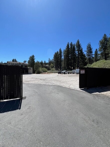 735 Stocker Rd, Big Bear Lake, CA for lease - Building Photo - Image 3 of 19