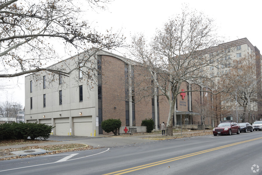 211 W Armour Blvd, Kansas City, MO for sale - Primary Photo - Image 1 of 1