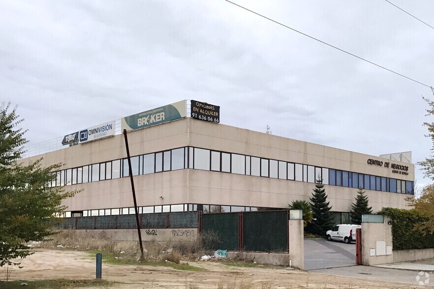 Office in Las Rozas de Madrid, Madrid for lease - Building Photo - Image 2 of 4