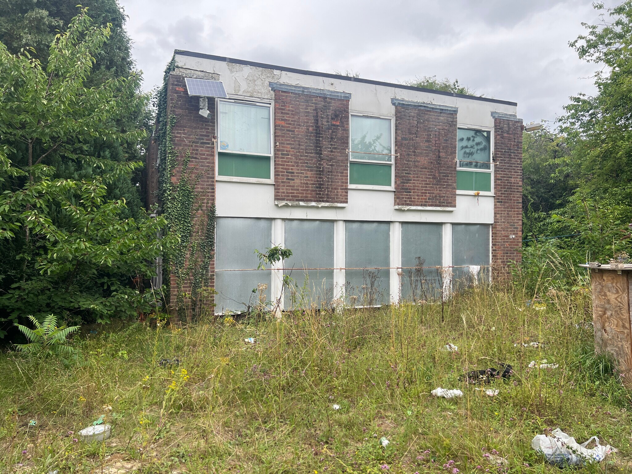 1 Reedham Park Av, Purley à vendre Photo principale- Image 1 de 5