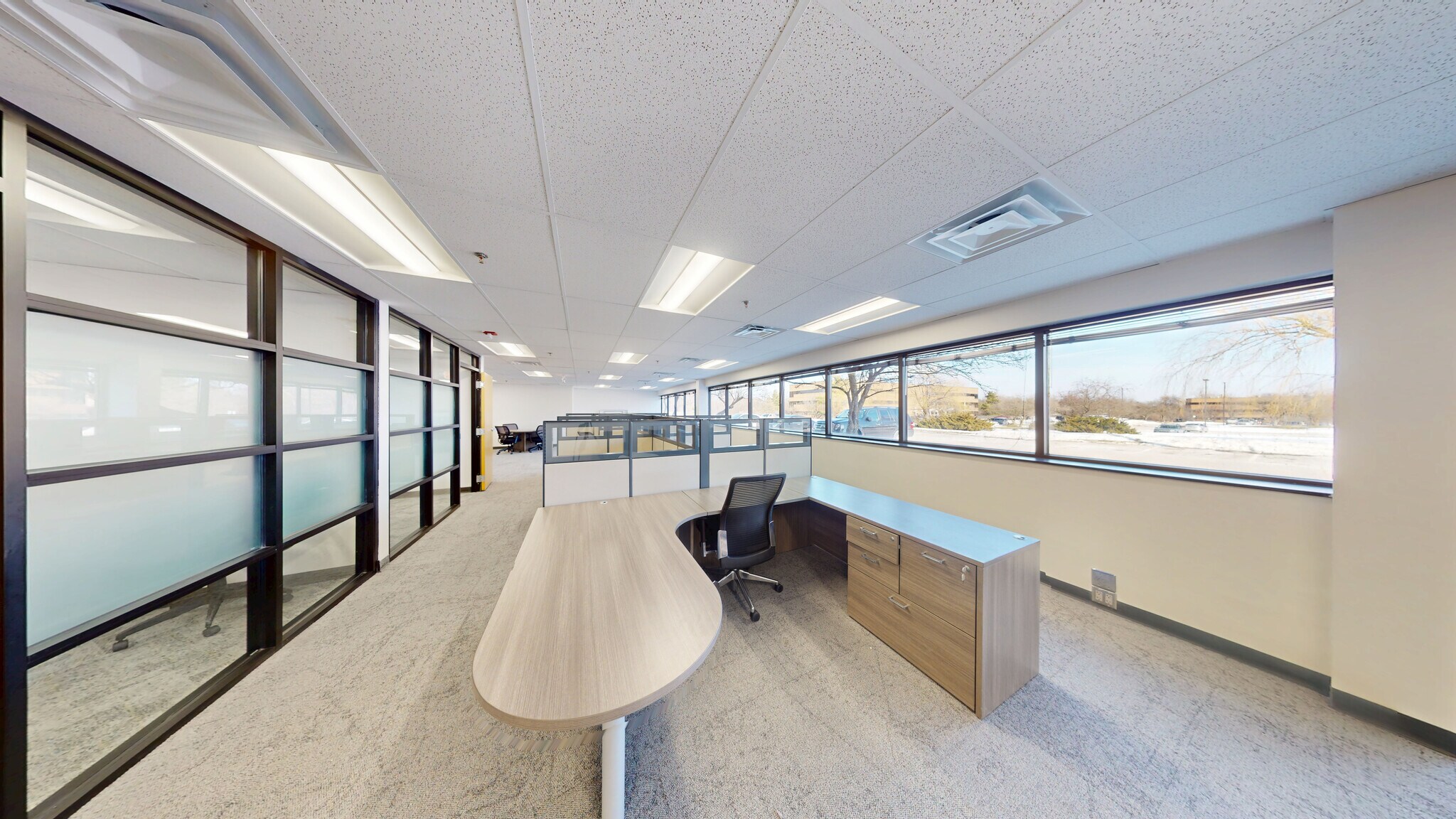 305 E Eisenhower Pkwy, Ann Arbor, MI à louer Photo intérieure- Image 1 de 6