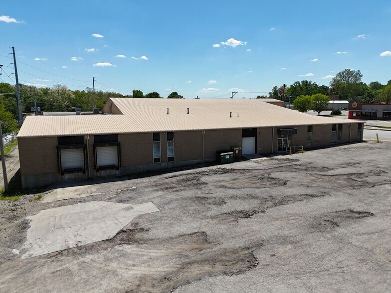 2305 Saint Joseph Ave, Saint Joseph, MO à vendre - Photo du bâtiment - Image 1 de 18