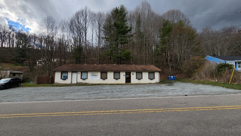 486 George Wilson Rd, Boone, NC for sale - Primary Photo - Image 1 of 24