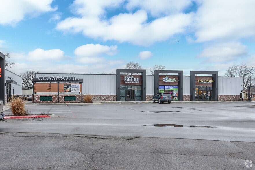 802 W Main St, Jenks, OK for lease - Building Photo - Image 2 of 6