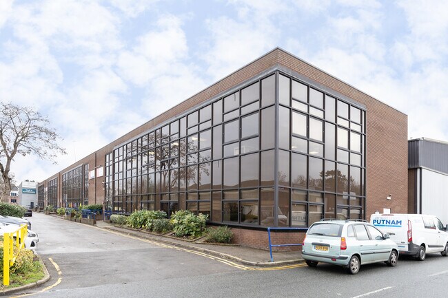 Plus de détails pour Unit 2, The Western Centre, Western Road, Bracknell - Industriel à louer