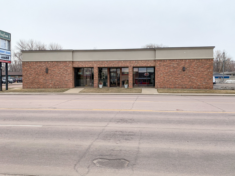 2520 W 41st St, Sioux Falls, SD for lease - Building Photo - Image 1 of 8