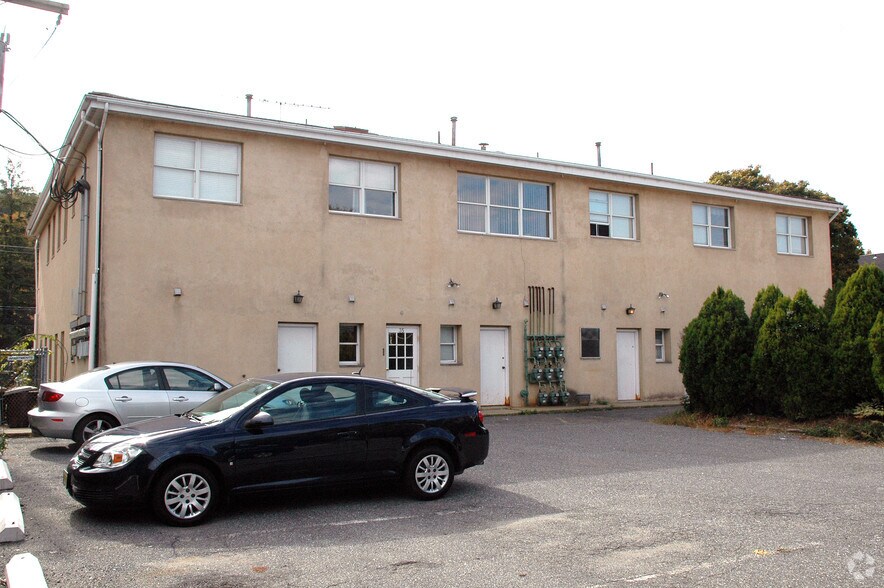 34 Main St, Bloomingdale, NJ à louer - Photo du bâtiment - Image 2 de 4