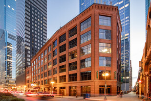 180 N Wacker Dr, Chicago IL - Loft