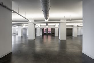 410 Rue Saint-Nicolas, Montréal, QC for lease Building Photo- Image 2 of 5