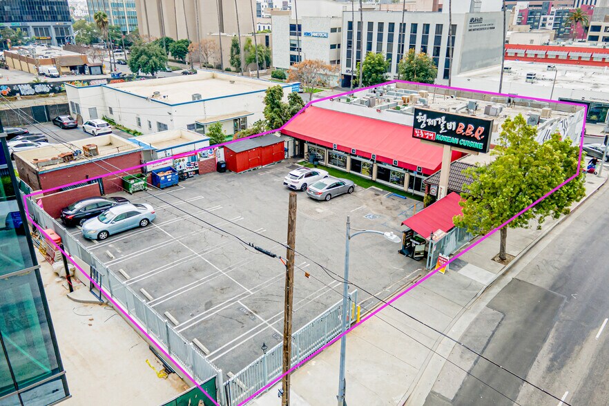 3680 W 6th St, Los Angeles, CA à vendre - Photo du bâtiment - Image 2 de 39